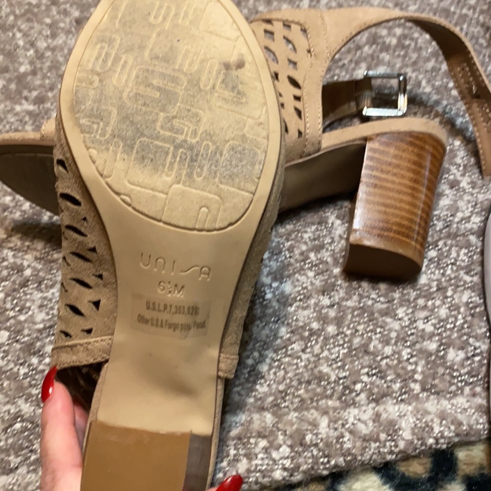 Lightly worn - Picture 3 of 3